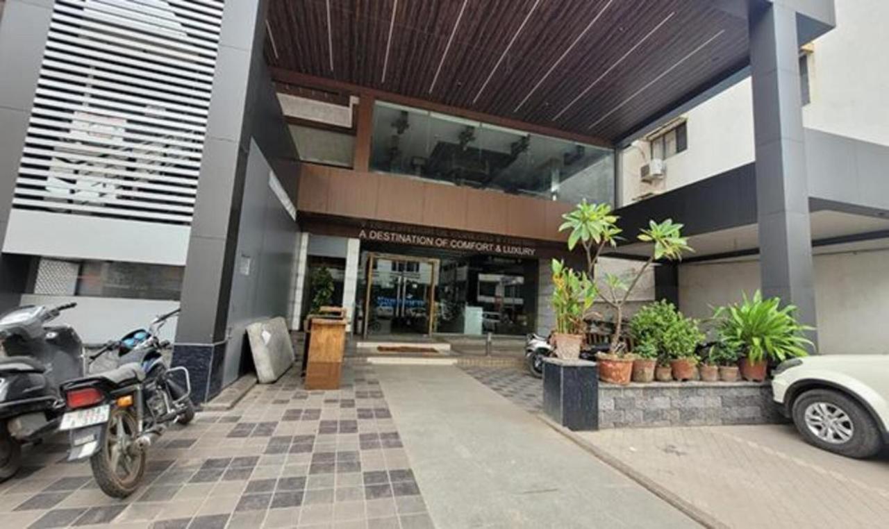 Fabhotel Prime Sapphire Regency Vadodara Exteriör bild